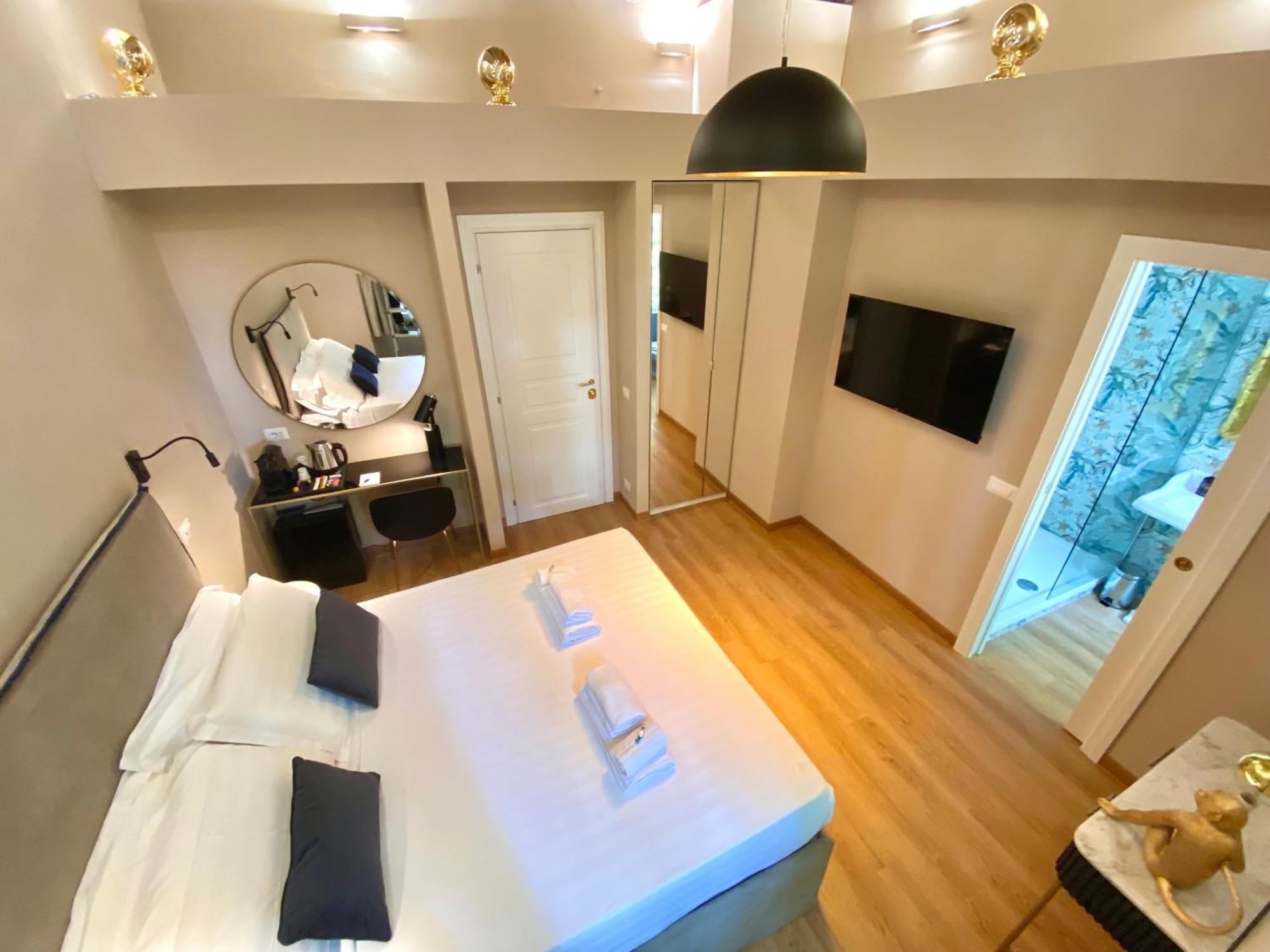 Queen Of Rome Luxury Rooms المظهر الخارجي الصورة