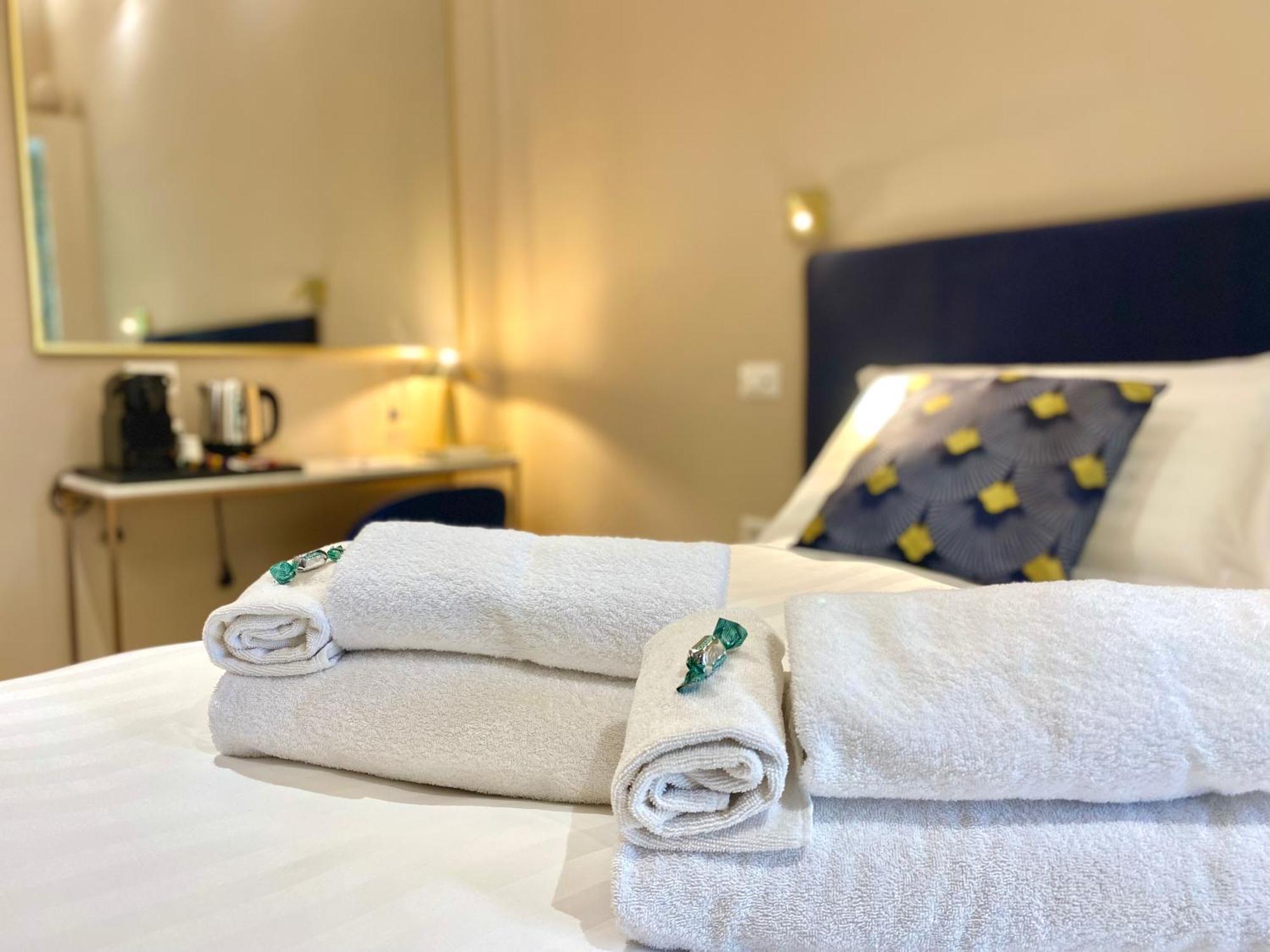 Queen Of Rome Luxury Rooms المظهر الخارجي الصورة