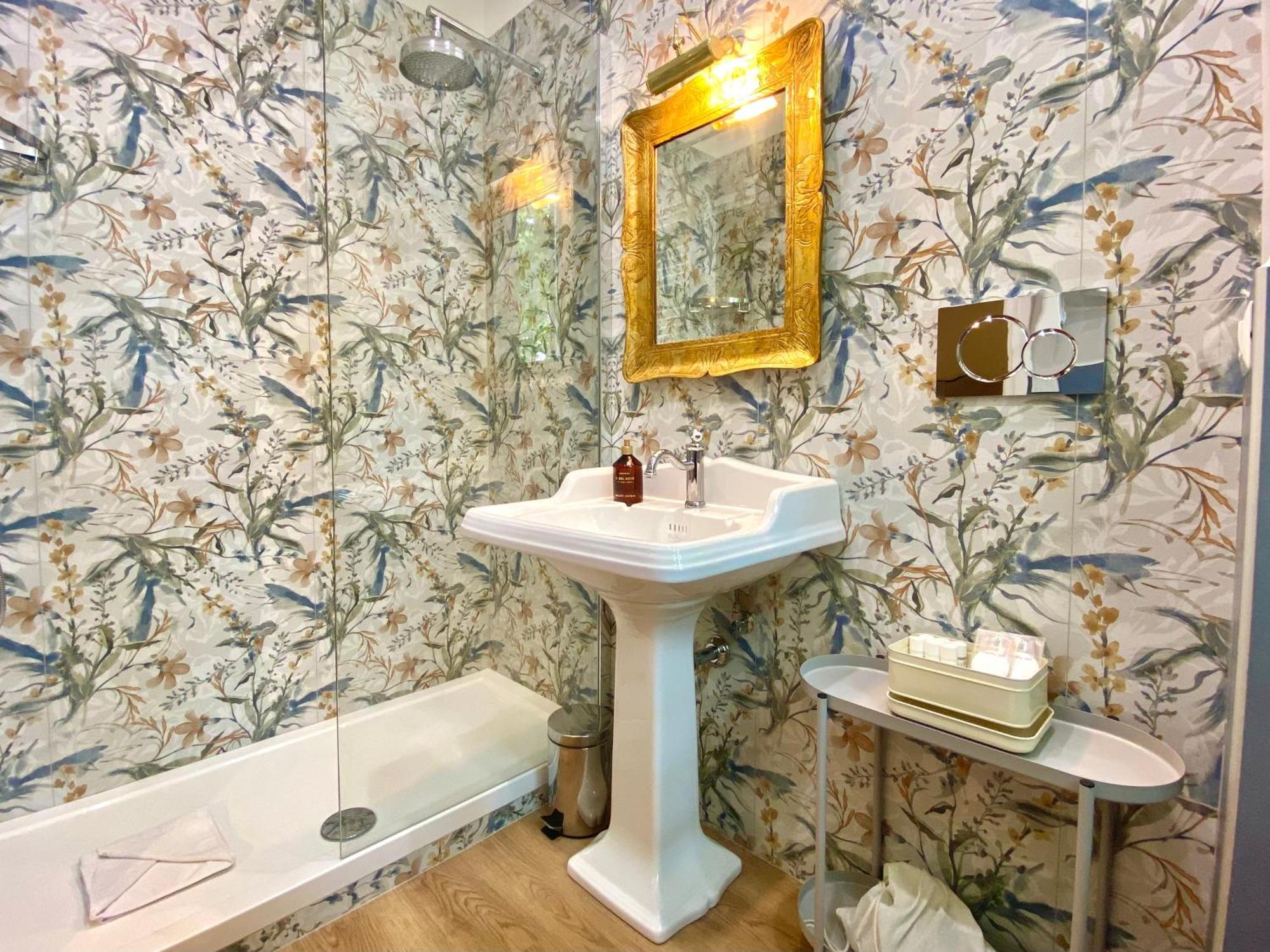 Queen Of Rome Luxury Rooms المظهر الخارجي الصورة