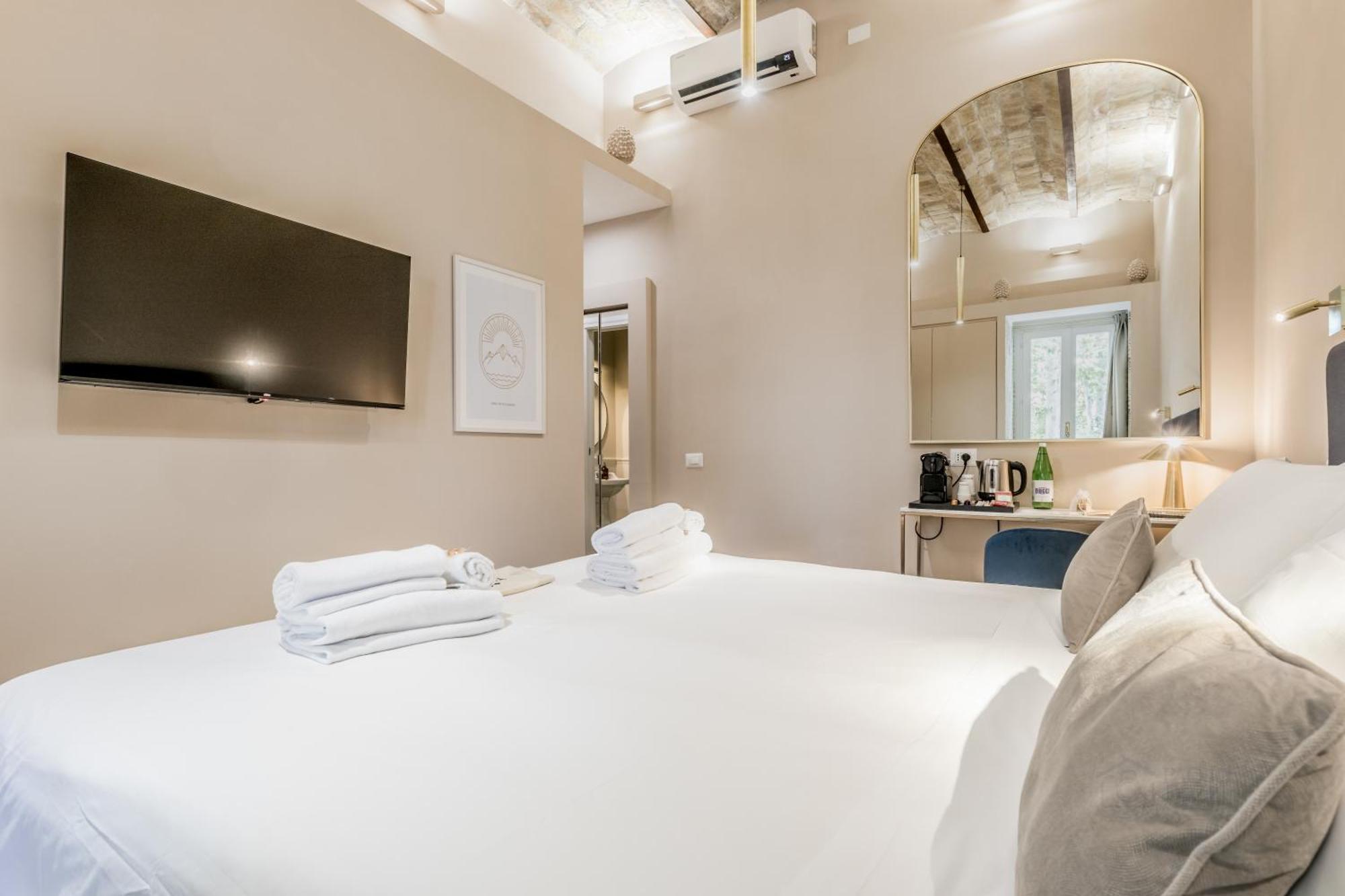 Queen Of Rome Luxury Rooms المظهر الخارجي الصورة